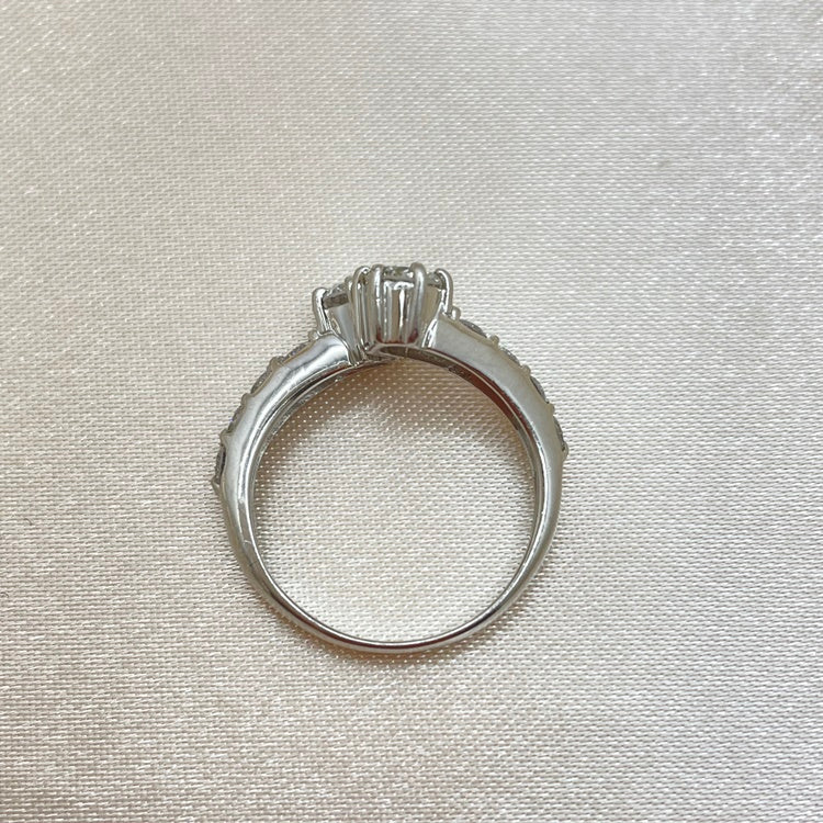 Pt リング ダイヤ CJ0113