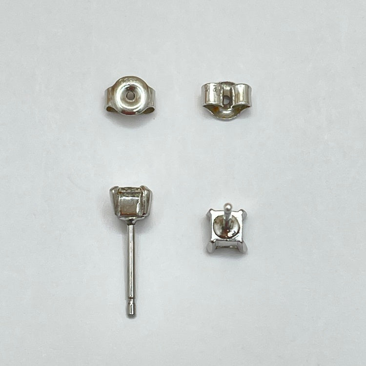 Pt ピアス ダイヤ CJ0275