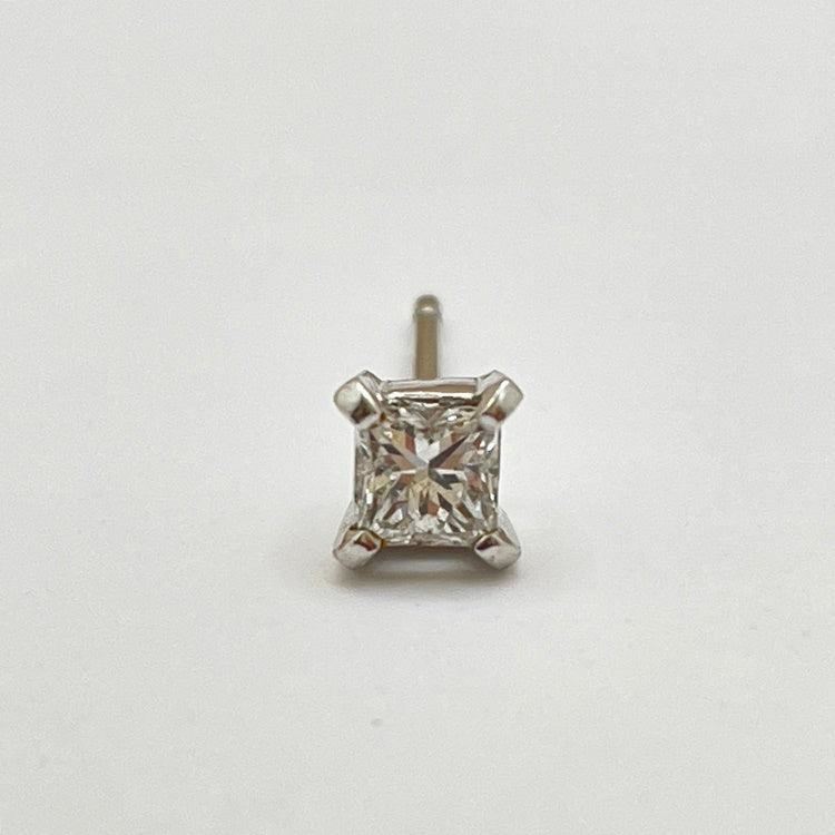 Pt ピアス ダイヤ CJ0275