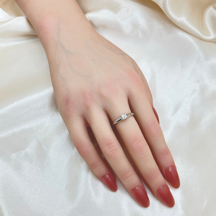 Pt リング ダイヤ CJ0432