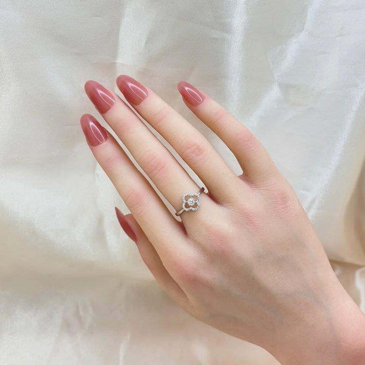 Pt リング ダイヤ CJ0585