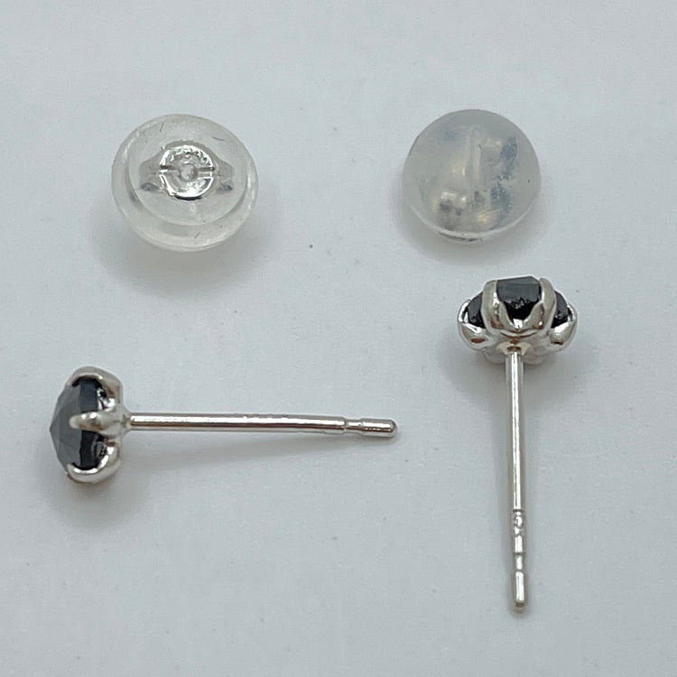 Pt ピアス ブラックダイヤ NJ0129