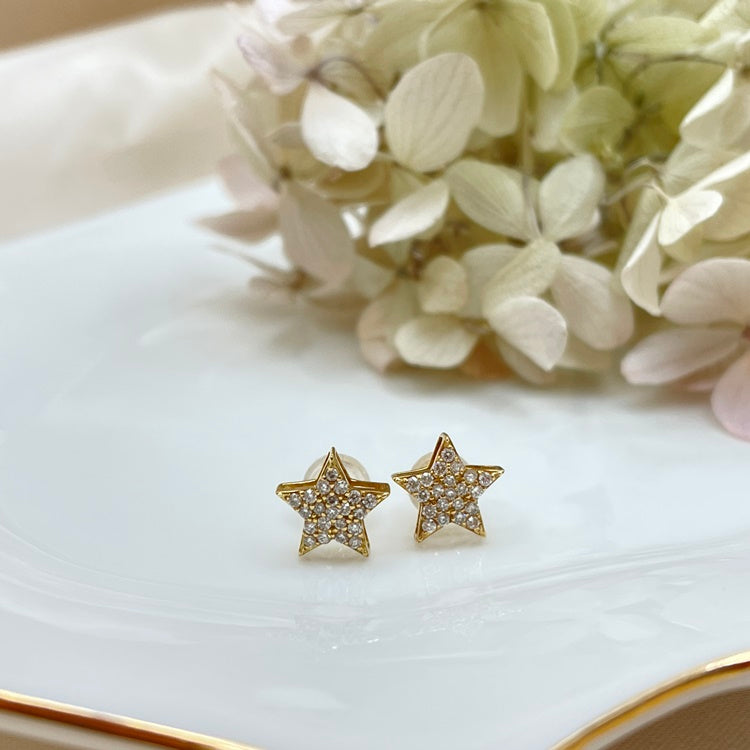 K18 ピアス ダイヤ 星 NJ0135