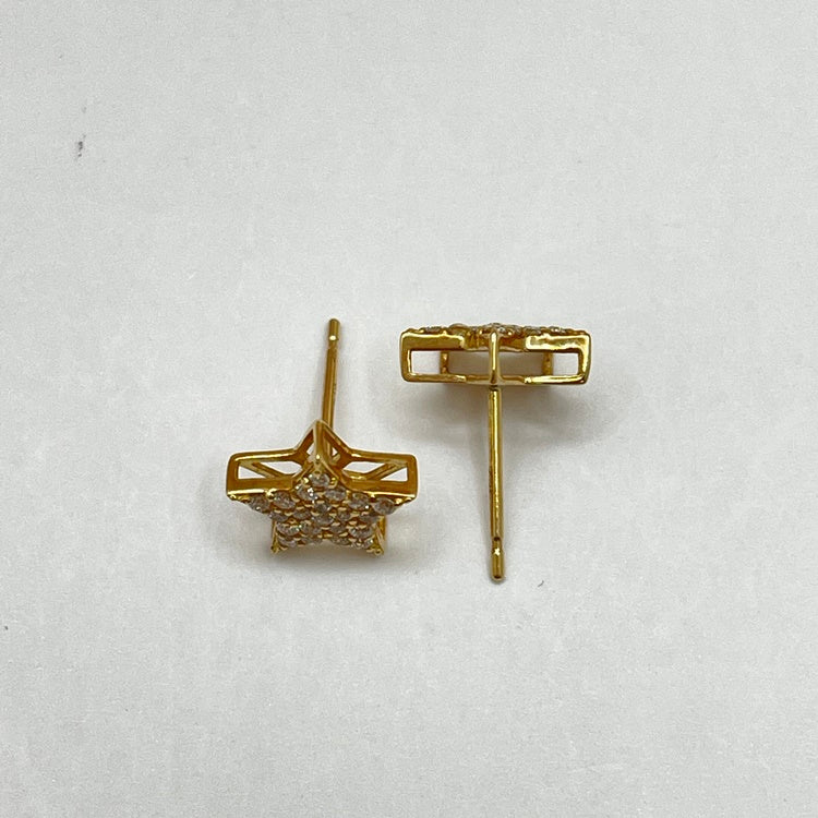 K18 ピアス ダイヤ 星 NJ0135