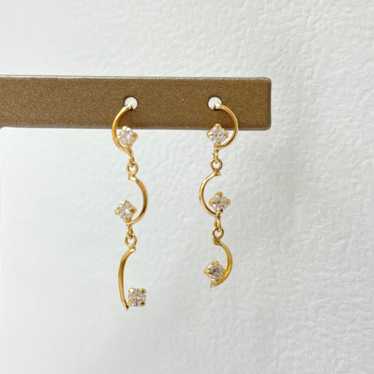 K18 ピアス ダイヤ NJ0163