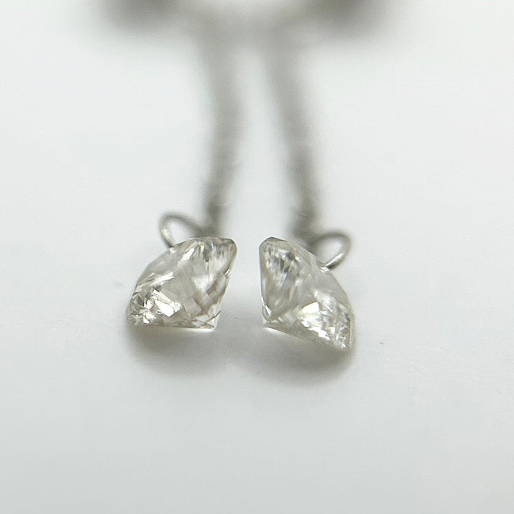 Pt ピアス ダイヤ NJ0234