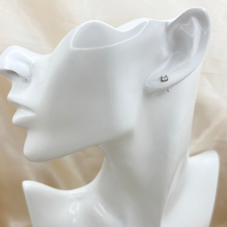 Pt ピアス ダイヤ NJ0236