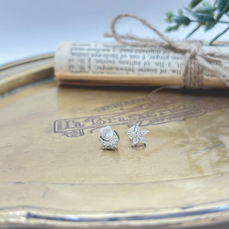 K18WG ピアス ダイヤ NJ0240