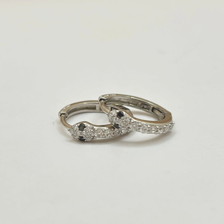 Pt ピアス ダイヤ NJ0281