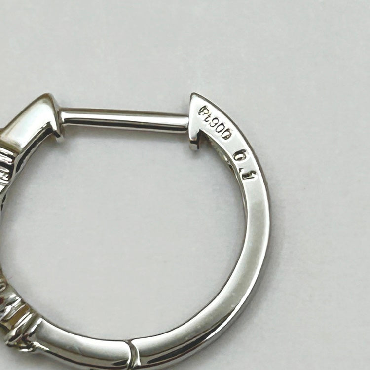 Pt ピアス ダイヤ NJ0245