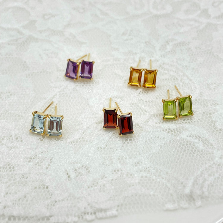 K18 ピアス ガーネット NJ0003