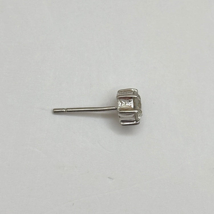 Pt ピアス ダイヤ CJ0550