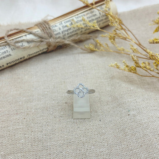 Pt リング ダイヤ CJ0585