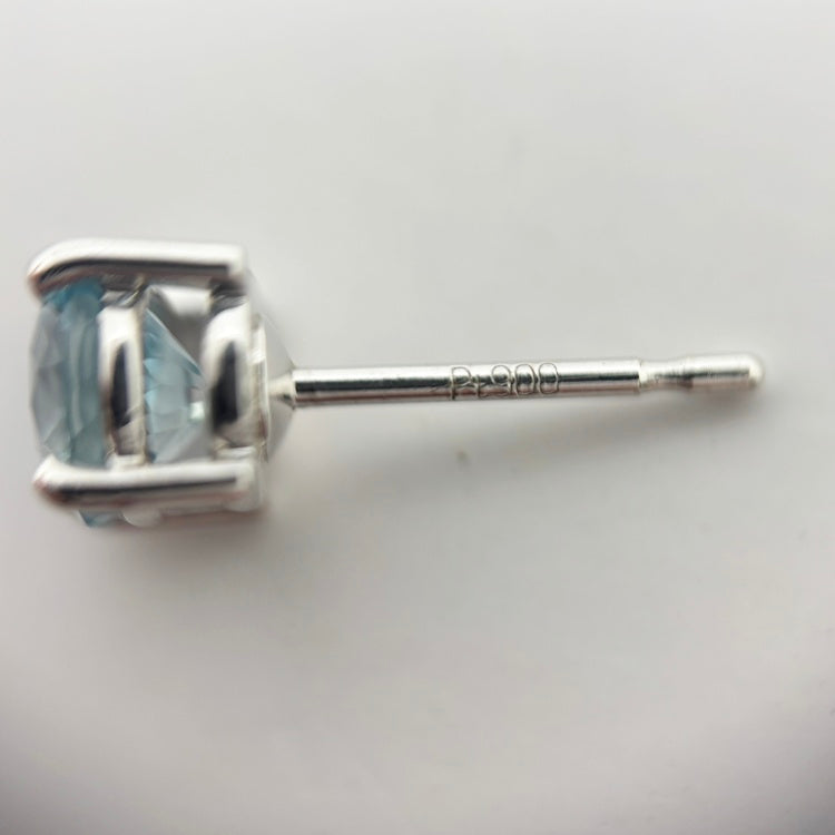 Pt ピアス ブルージルコン CJ0586