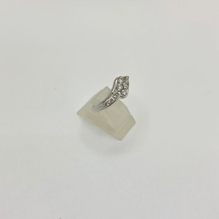 Pt リング ダイヤ CJ0587