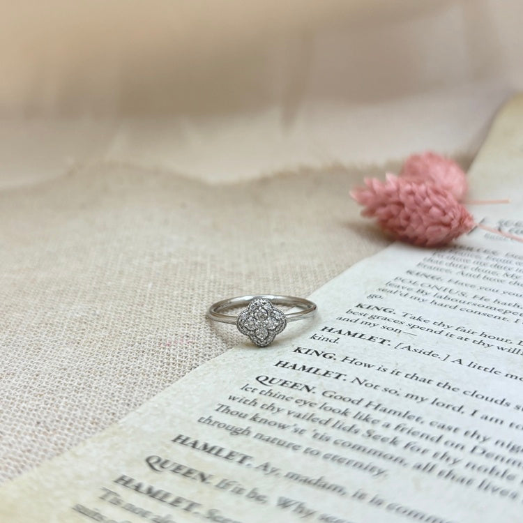 Pt リング ダイヤ CJ0610