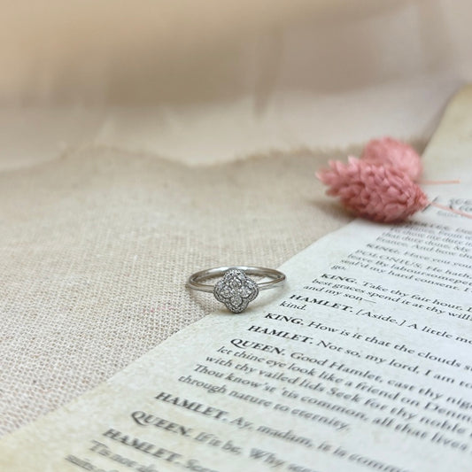 Pt リング ダイヤ CJ0610