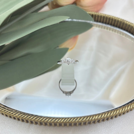 Pt リング ダイヤ CJ0640