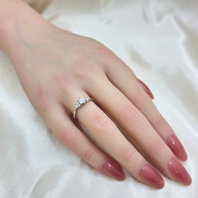 Pt リング ダイヤ CJ0640