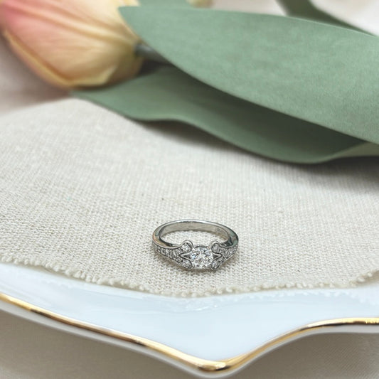 Pt リング ダイヤ (ピンキー) CJ0644