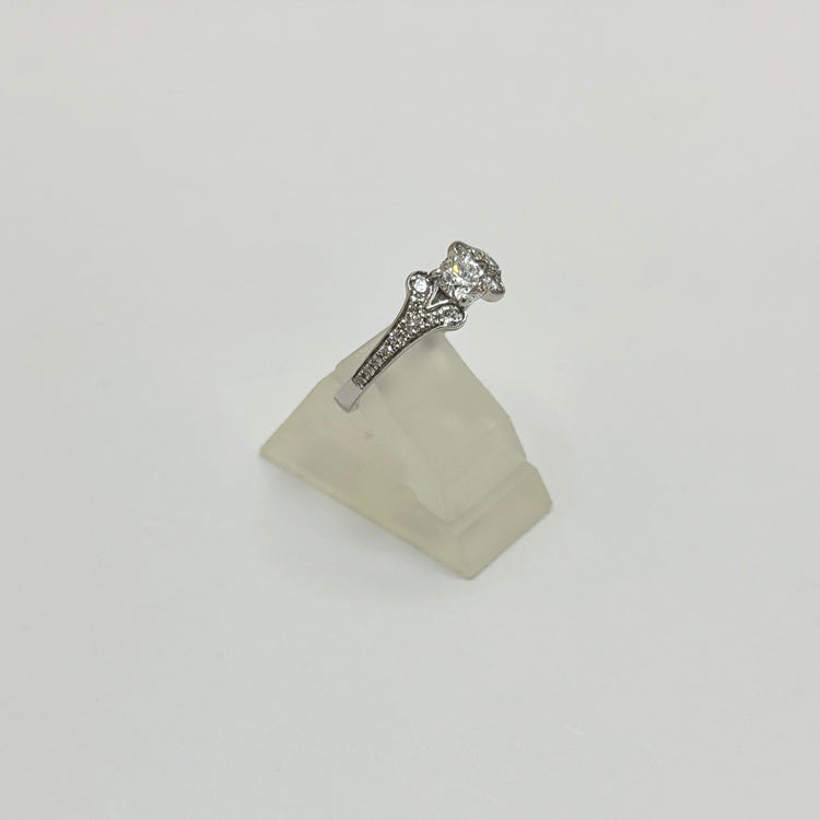 Pt リング ダイヤ (ピンキー) CJ0644