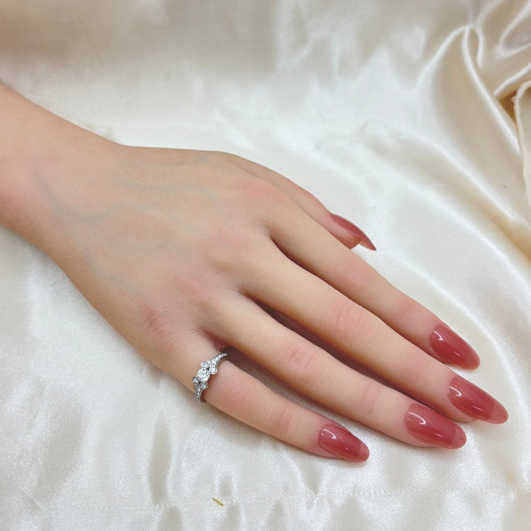 Pt リング ダイヤ (ピンキー) CJ0644