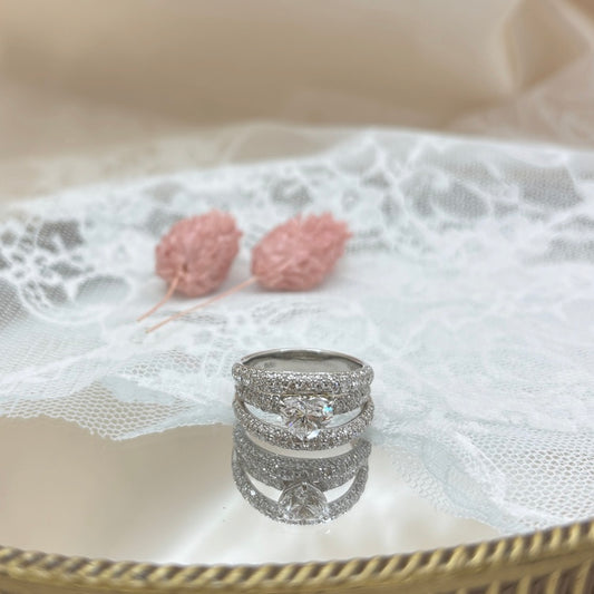 Pt リング ダイヤ (ハートシェイプ) CJ0649