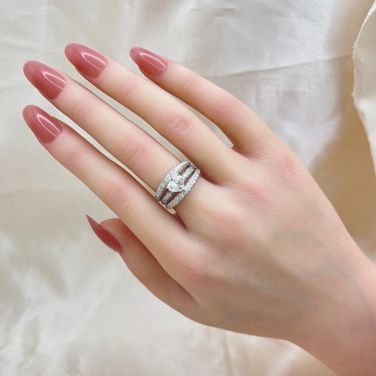 Pt リング ダイヤ (ハートシェイプ) CJ0649