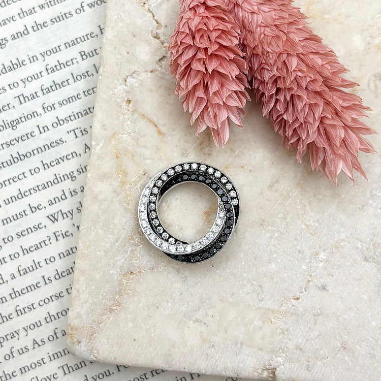 ホワイトゴールド – ジュエリーショップ ロンド