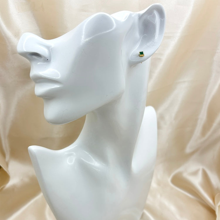 K18  ピアス  エメラルド CJ0654