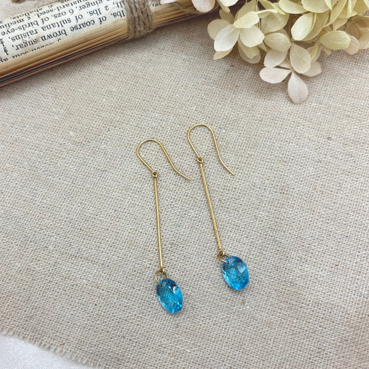 K18 ピアス ブルートパーズ CJ0672