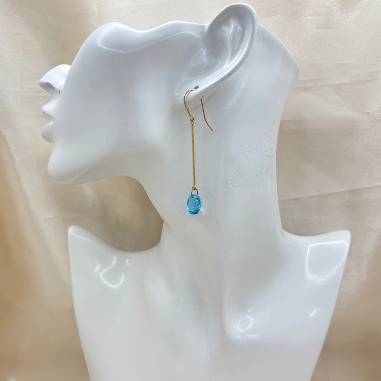 K18 ピアス ブルートパーズ CJ0672