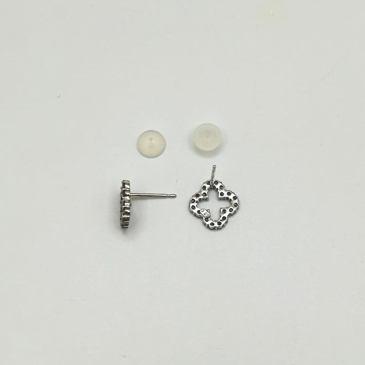 K18WG ピアス ダイヤ NJ0239