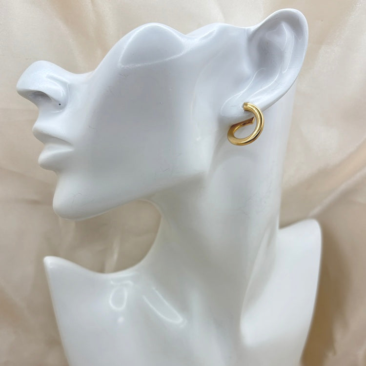 K18 ピアス NJ0311