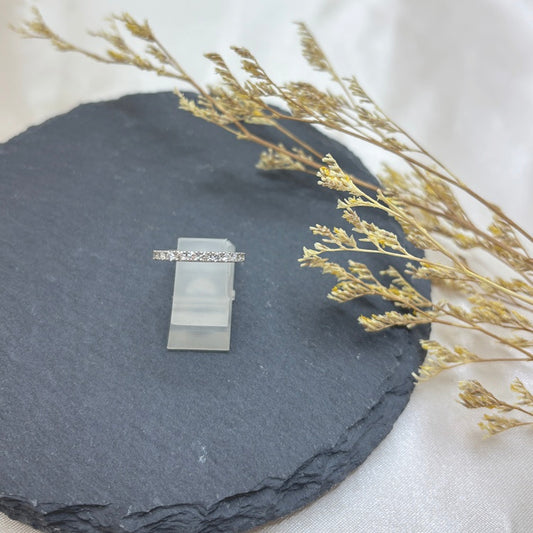 Pt リング ダイヤ (ピンキー) NJ0322