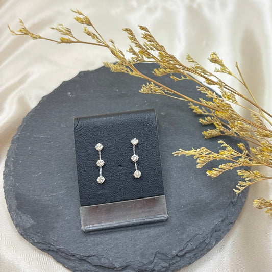 Pt ピアス ダイヤ NJ0329